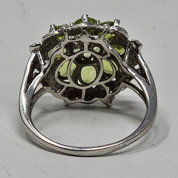 Vintage Peridot Sterling Silver Size 10 Ring - Picture 6 of 12
